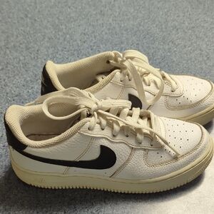 Nike Kids Air Force  1 Youth Sneakers Size 4Y